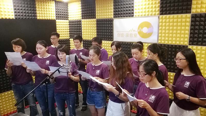 纯真的故事大合唱