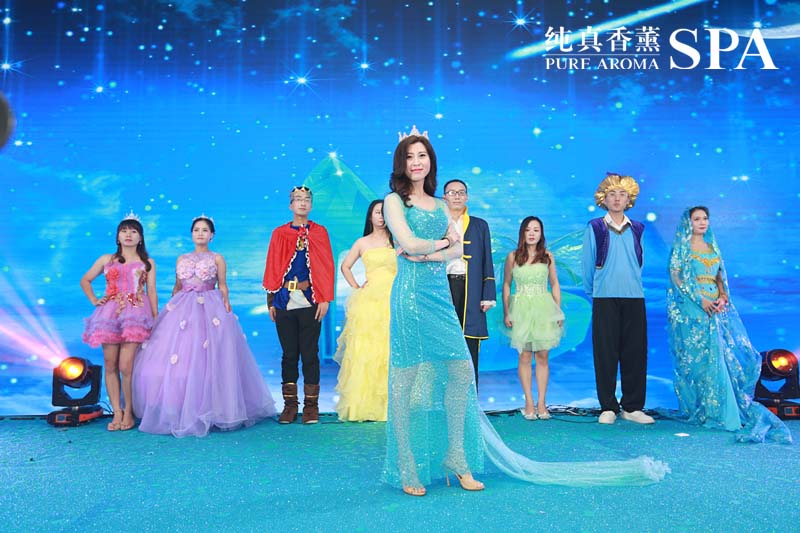 纯真冰雪奇缘公主大party员工走秀
