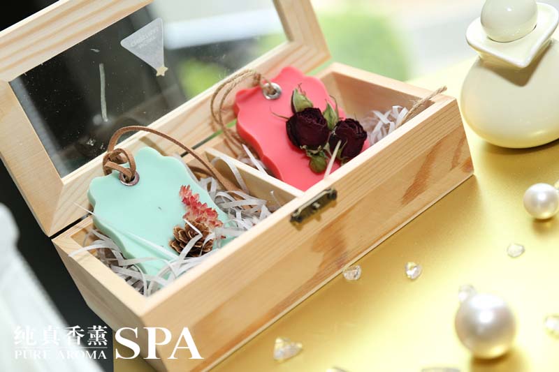 纯真VIP客户服务中心白色圣诞节顾客手工制作道具